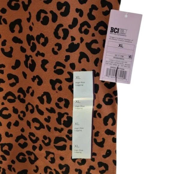 NWT Wild Fable Leopard Print High Rise Legging - Picture 3 of 4